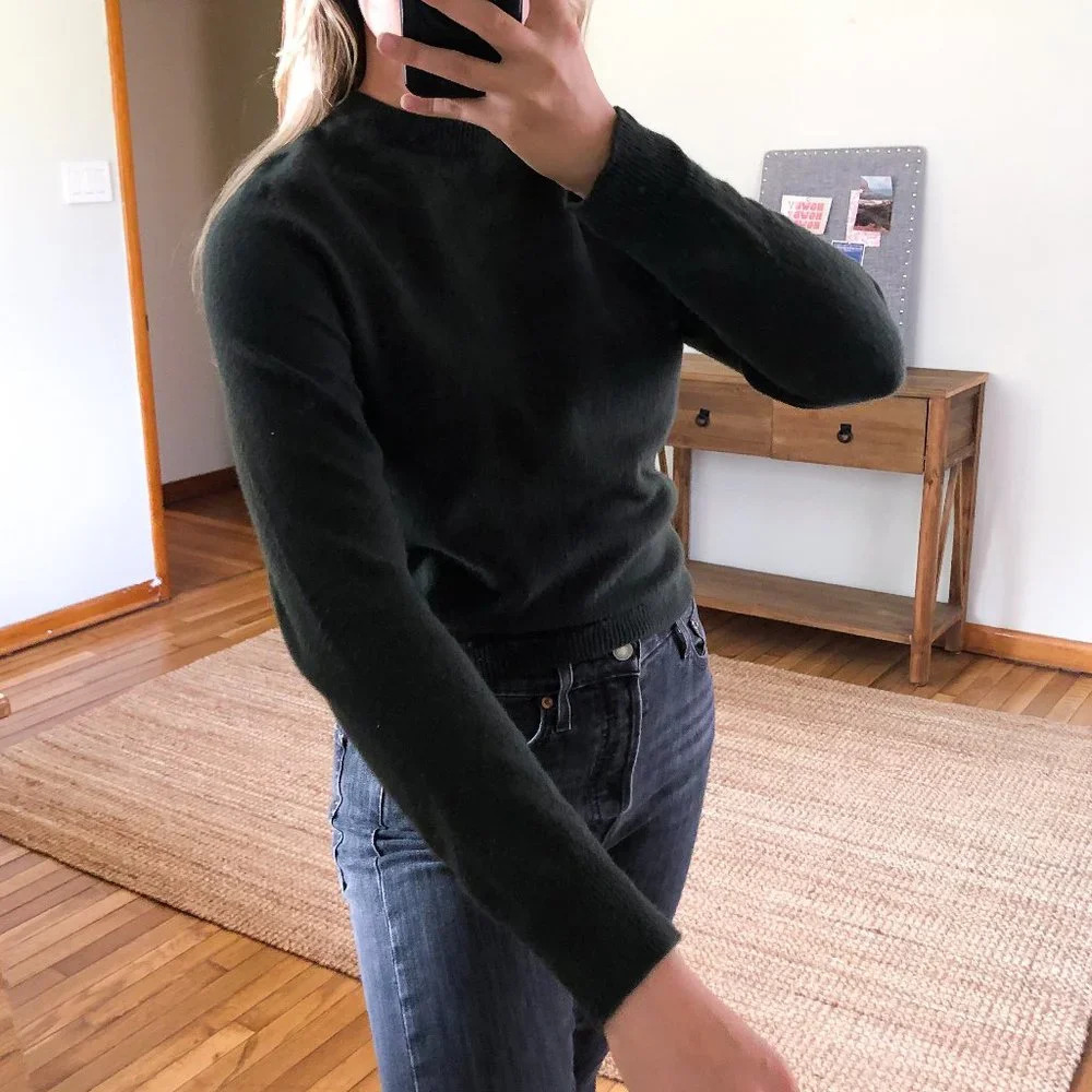 A.P.C. 100% Merino Wool Knit Crew Neck Green Distressed Crew Neck Sweater FLAWED - Picture 2 of 15